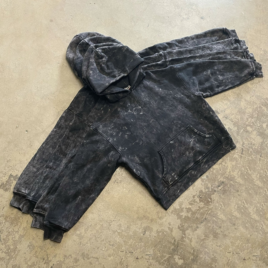 MINERAL BLACK HOODIE